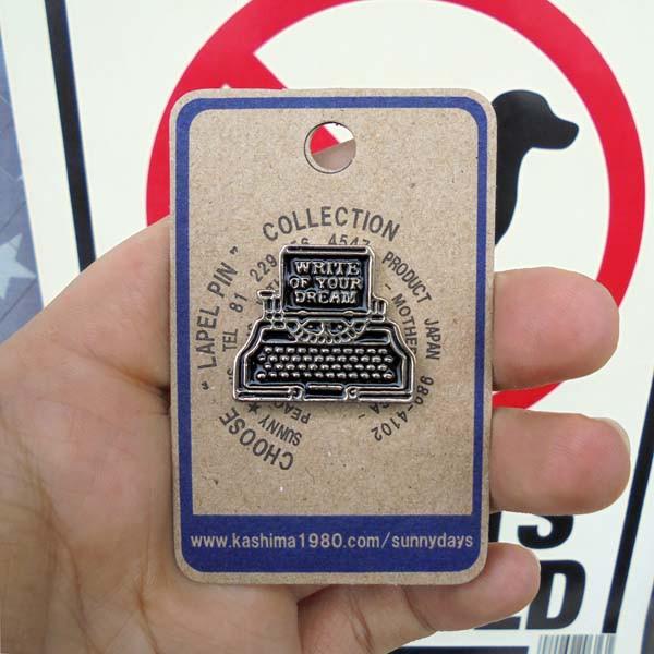 レターパックプラス対応 ラベルピン タイプライター Pins ピンバッヂ ピンバッジ ピンズ バタフライクラッチ アメカジ アクセサリー 面白い オシャレ Lp 1623 アメリカン雑貨hermit ハーミット 通販 Yahoo ショッピング