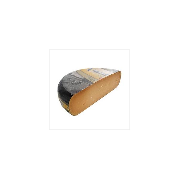 ゴーダチーズ チーズ 18ヶ月熟成 オランダ産 約4 5g ハーフカット 7 800円 税別