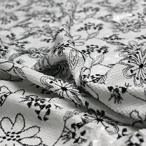 イタリー Aspesi ポリエステルコットン 平織り 総スパンコール 草花刺繍 ホワイト 黒ステッチ W 着分生地 85cm A038 服地のひでき 通販 Yahoo ショッピング