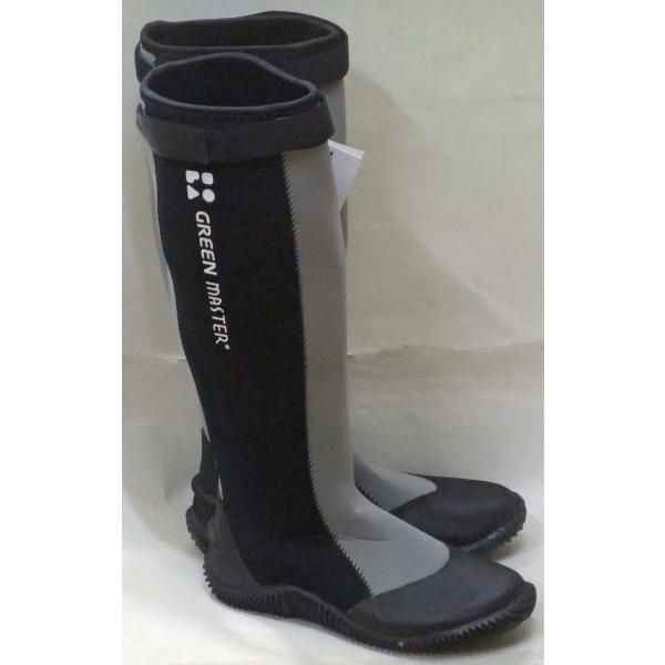軽くて伸縮性のよい合成ゴムを使用しやわらかくて脱ぎはきのしやすいフィット感のあるロングブーツです。ウェットスーツ素材で防水仕様なので雨・農作業でも問題無く使用できます。ふくらはぎ部分にはマジックベルトが付いており作業内容によって緩めたり締め...