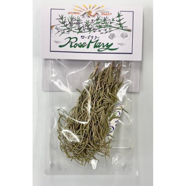 【商品説明】有機農産物のローズマリーをそのまま自然乾燥しました。葉を細かくくだいていないので香りが豊かです。<調理方法>枝から葉をほぐしてお使いください。煮込み料理の場合は枝ごと入れて、調理後取り出してください。ラタトゥーユやシ...