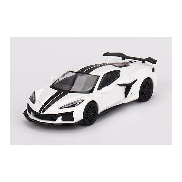 MINI GT 1/64 シボレー コルベット Z06 2023 アーティックホワイト (左