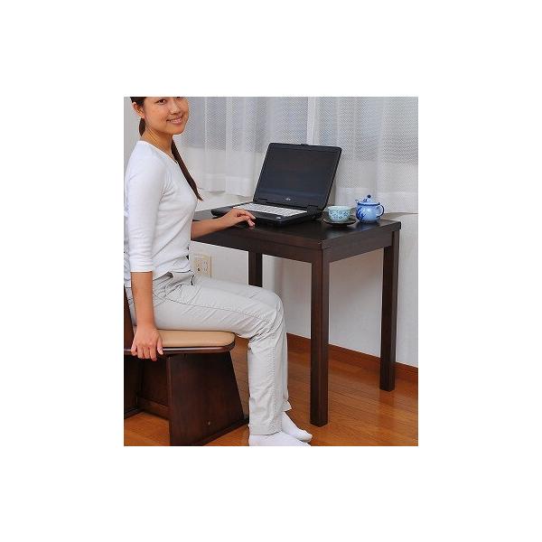 北海道 沖縄 離島へは配達できない商品です。椅子に座って作業のしやすいデスクタイプのこたつ。ヒーターは本体側操作で無段階の温度調節、中間スイッチもあるので操作も楽です。エアコンの電気代が気になる方でも、自分だけ温まるこたつであれば無駄なく暖...