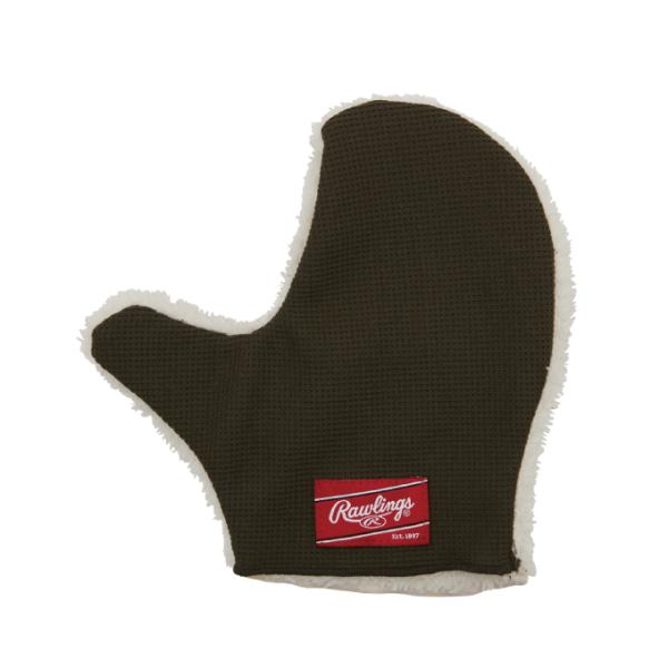 メンテナンス時の目に見えにくい残オイルを、ムートン状素材で優しく革への浸透及びふき取りを実現し革表面への艶出し。都度洗濯が可能で清潔感を維持。裏返しで使用する事で左手での使用も可能。最後の最後の仕上げに余分なオイルを拭きながら革に艶を与えま...