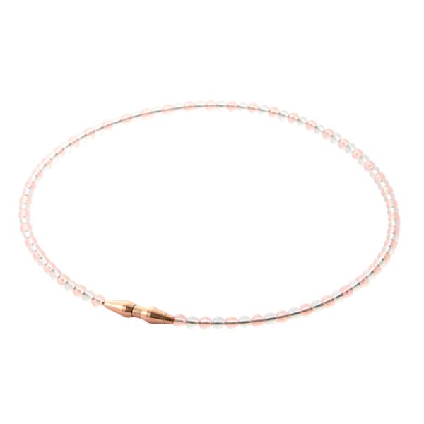 まるで天然石のような輝きで高級感を演出。■カラー：PKGD/クリア ( ピンクゴールド/クリア )■サイズ：長さ/45cm ( 幅/11.3cm、奥行/2.1cm、高さ/19.8cm )■重量：7.8g■素材：球パーツ / アクリル中紐 /...