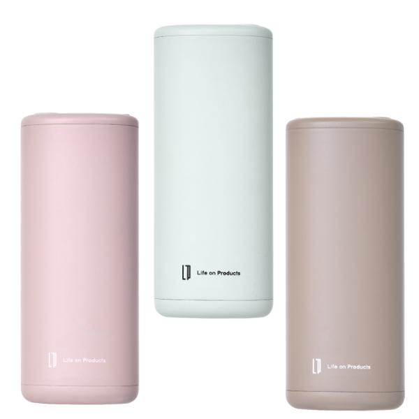 触り心地◎のシンプルなカバー付き。エコカイロには触り心地の良いシンプルなカバーを付属。未使用時のひやりとした感触と使用時の熱感をカバーしてくれます。■カラー：MO、SP、ME■サイズ：幅/6.4cm、奥行/3.8cm、高さ/12.9cm※製...