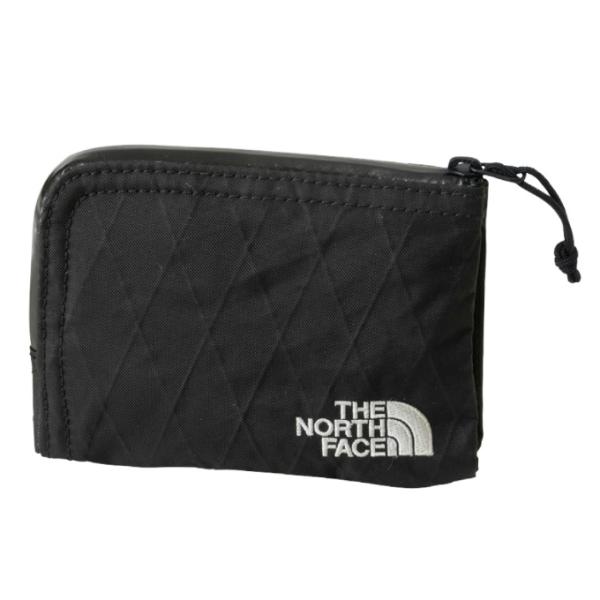 ミニマルなサイズながら最大限の機能を追求したワレットです。一枚の生地を織り込んで作ったシンプルな構造。ファスナーを開けずにカードの取り出しが可能です。軽量性と耐久性両方優れるX-PACの生地を使用しています。■カラー：K ( ブラック )■...