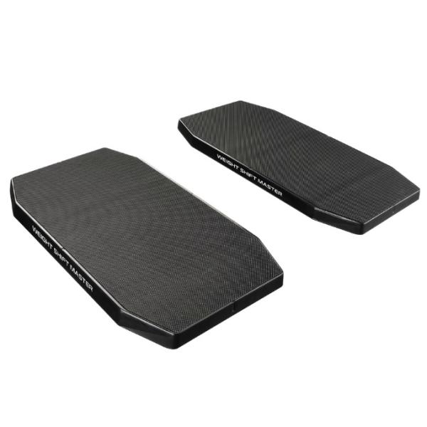 下半身主導の安定スイングで脱・手打ち！足の動きをきっかけに腰〜上半身へと連動する自然な動きをマスター■サイズ：300×168×50mm ( 片足分 )■重量：980g ( 両足分/2個 )■材質：ABS、ラバー■特長：・裏面のパーツ幅を変え...