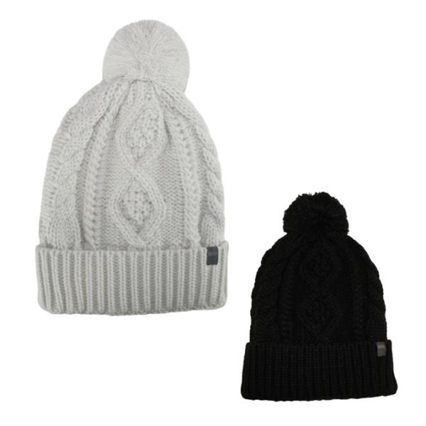 ボンボン付きのニットキャップ。裏地に保温フリースを使用。■カラー：21ホワイト、19ブラック■素材：表地/アクリル100％裏地/ポリエステル100％■特長：ストレッチあり■原産国：中国検索ワード：ニットキャップ ビーニー