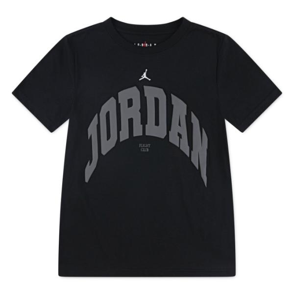 フロントに大きくあしらわれた「JORDAN」ロゴが目を引く、カジュアルなTシャツです。柔らかなジャージー素材を使用し、肌触りも抜群。快適な着心地で、普段使いはもちろん、スポーツシーンでも活躍します。シンプルなデザインながらも、Jordanブ...