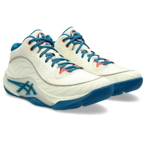 激しいサイドステップと素早い切り返しを持ち味にするプレーヤーのためのスタビリティモデルTPU素材のサイドウォールとアッパー内部のサイドパネルが横方向の激しい動きをサポート。さらにアウターソールのX字型の屈曲溝がさまざまな方向への蹴り出しをス...