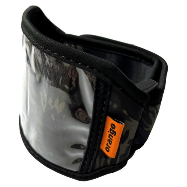 腕巻き専用のパスケース。クッション性と伸縮性に優れたネオプレーン製■カラー：BT CAMO■原産国：中国検索ワード：リフト券ホルダー リフト券入れ