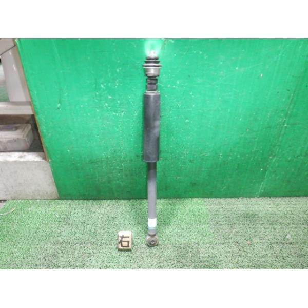 ミラ（ダイハツ） ミラココア DBA-L675S 右リアショックアブソーバー