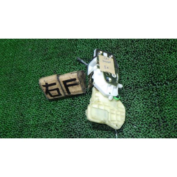 モビリオスパイク LA-GK1 右フロントドアロックソレノイド 72110