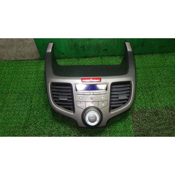 オデッセイ ABA-RB1 エアコンスイッチパネル 79620-SFE-943ZB 中古