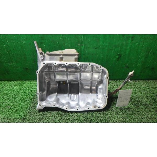 ホンダ 11200-RBC-000　オイルパン