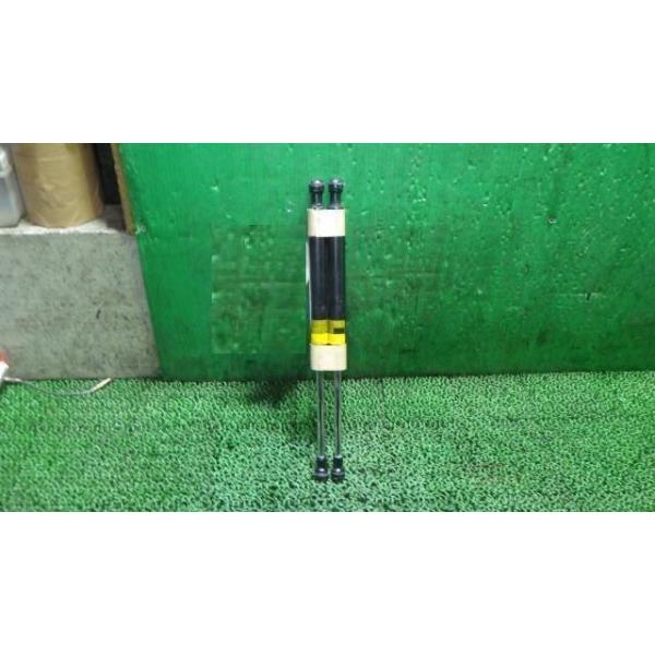 クラウン220トランクダンパー左右中古