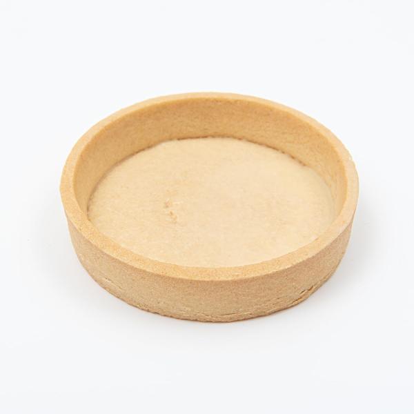 商品の説明 コンフィレタスオレプレミアムレドンド（丸）φ80mmタルト生地は、カフェやベーカリーで人気の高いタルトシェルです。直径80mmのサイズは、ひとくちサイズで食べやすく、見た目も華やかです。パイ生地は、しっとりとした食感で口どけが良...