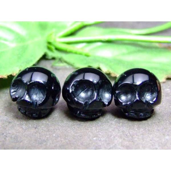 g3-461G 16mm 1粒 手彫 ドクロ 髑髏 オニキス ブラジル産 天然石