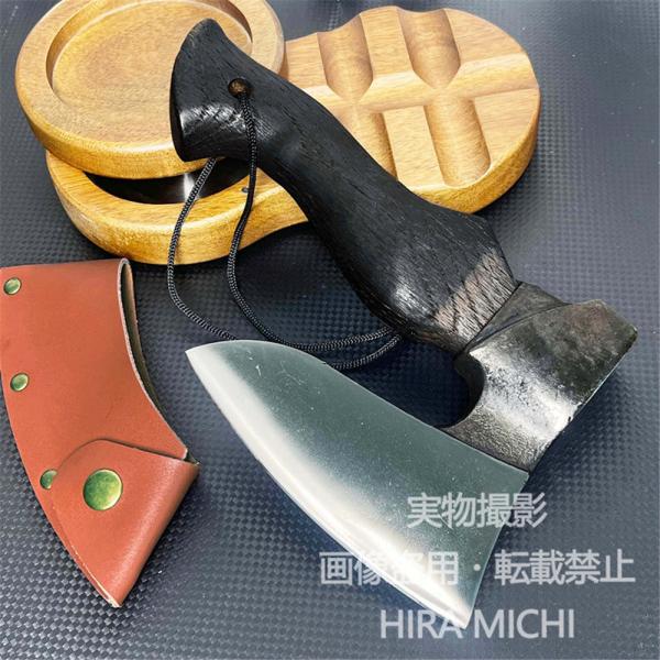 薪割り山斧 鍛造 手斧 炭化木の柄 保護カバー付き 高耐久 キャンプ アウトドア 登山 用 伐採用 フルタング構造 狩猟用 収納便利