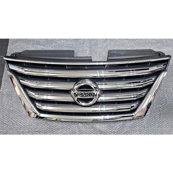 セレナ 【中古品】日産純正 26系 フロントグリル 品番： 62312-3GS1B