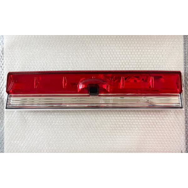 三菱（MITSUBISHI） 【中古品】三菱純正 デリカD:5 CV1W テールランプ
