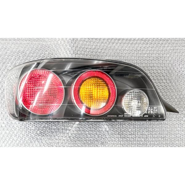 HONDA S2000 AP2 純正テールランプ 左右セット ホンダ（HONDA） 【中古品】ホンダ純正 S2000 テールランプ左（助手席