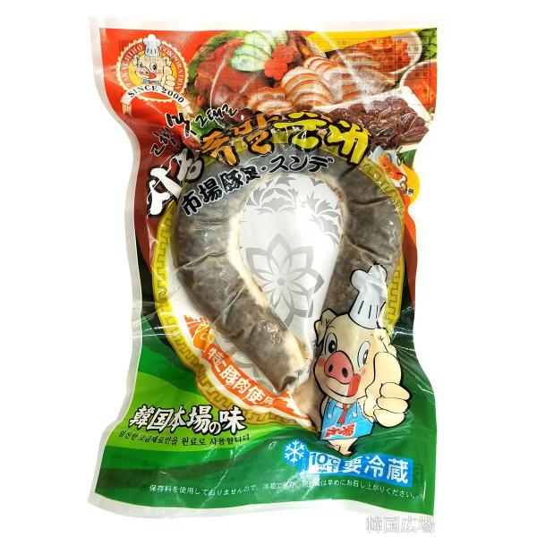 ★スンデとは？豚の腸に、春雨、餅米、刻んだ香味野菜などを入れたに、調味塩（塩と胡椒）やを添え、軽食として食すのが一般的な韓国のたべものです。◆温め方　電子レンジ（500W）：袋を切り口より約2cm切り開き、袋のままお皿にのせて2分温めてくだ...