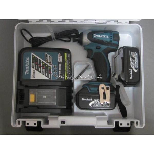 送料無料 マキタ 充電式 インパクトドライバ TD146DX2/TD146DX2B  