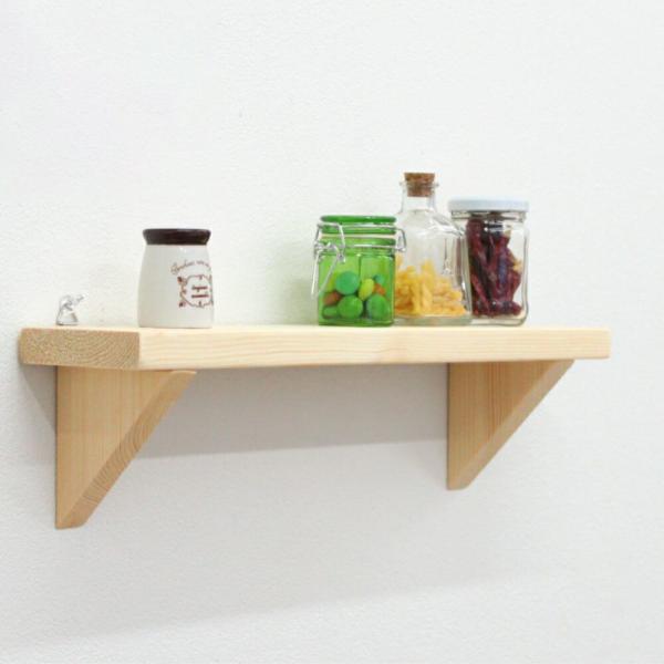 飾ったり、収納したり、簡単に設置できる壁掛けタイプのラック棚。殺風景な壁が、かわいい収納スペースに早変わりします。リビングでは雑貨や小物、子ども部屋ではお気に入りのおもちゃ、玄関ではカギや定期入れ、キッチンでは調味料など、使い方は自由自在。...