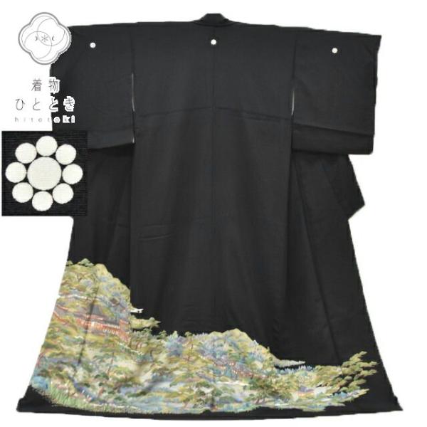 リサイクル着物 黒留袖 中古 正絹 五つ紋 比翼付き 特選 刺繍 風景文様