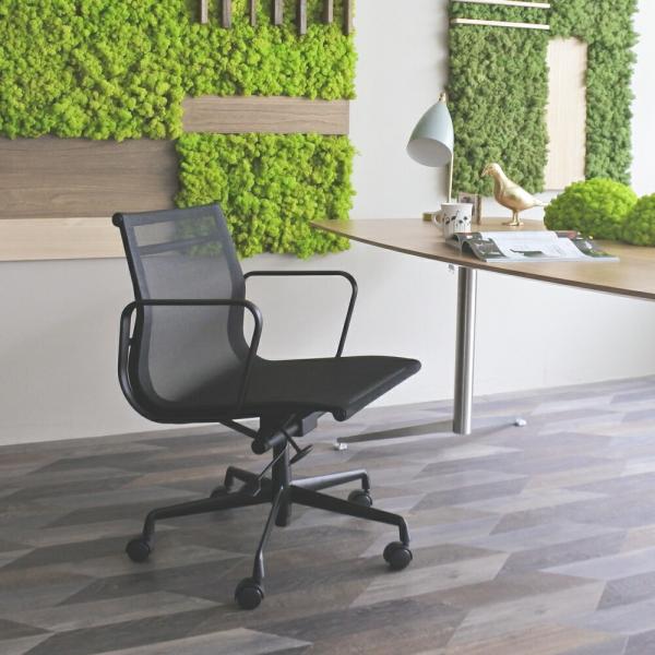 イームズがデザインした椅子の中でも、代表作の１つと言われている「アルミナム グループチェア」。この洗練されたデザインは、長い年月を経ても変わることなく愛され続けている。 【チェックポイント！】◆弊社商品の脚部は、アルミダイキャストを使用して...