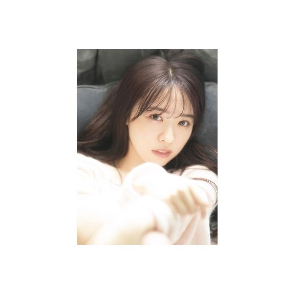 乃木坂46 渡辺みり愛1st写真集『消極的な華やかさ』 / 渡辺みり愛 〔本〕