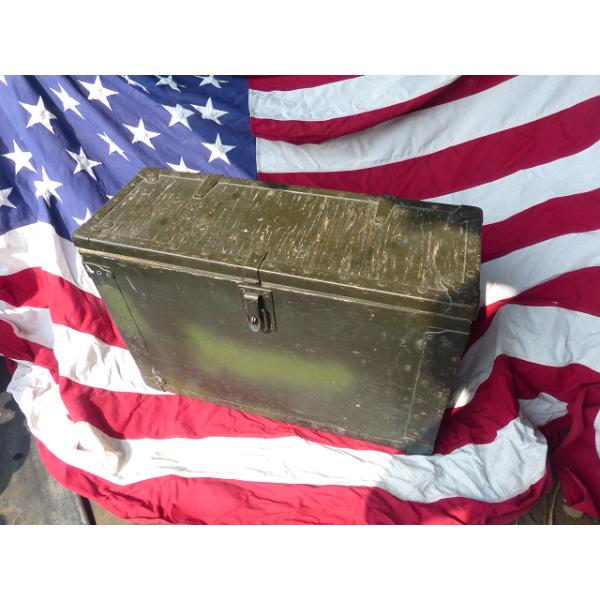 米軍放出品　GIランタン 収納コンテナ 木箱　