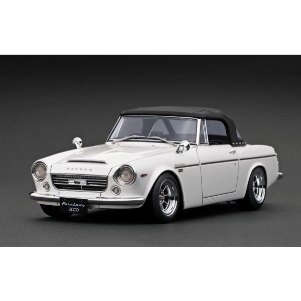 ignition model（イグニッションモデル） 1/18 DATSUN Fairlady 2000