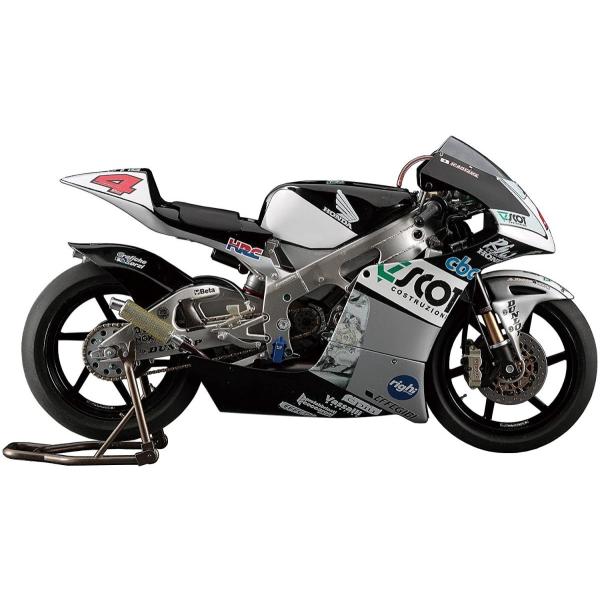 ハセガワ 1/12 スコットレーシングチーム ホンダ NSR250RW 2009 WGP250 チャンピオン プラモデル BK12009年で終止符を打った世界グランプリ250CCクラスより、2009世界チャンピオンとなって歴史にその名を刻ん...