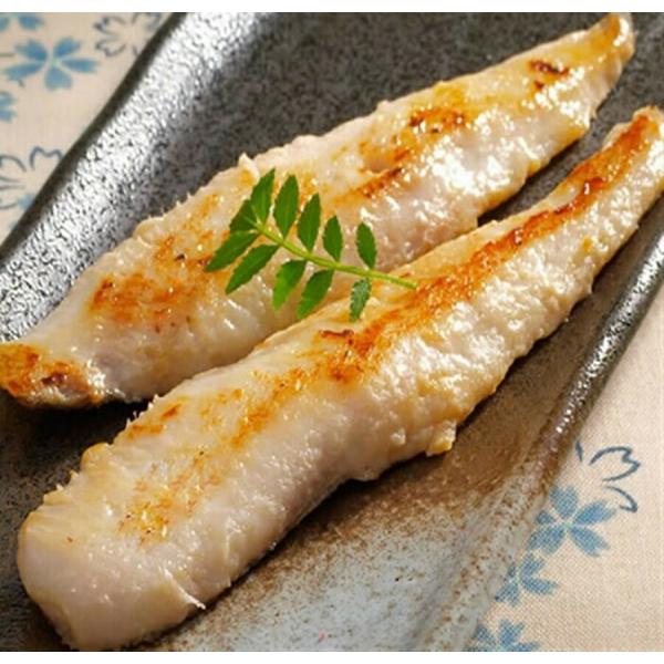 真ほっけ甘みそ漬け　180ｇ　脂乗りの良い時期だけの真ほっけを使用しています。ほっけの半身をスティック状にカットし、北海道産の味噌で甘味噌漬けにしているので、調理も極めて簡単で、忙しい朝にも、美味しく便利に食べられます。原材料 ほっけ[重量...