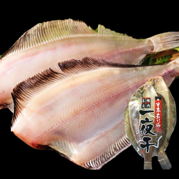 ナメタカレイの正式名称は「ババガレイ」と言い、見た目の大きさと楕円形の体、表面のヌルヌルした粘膜が特徴的で、その粘膜の多ささからナメタ（滑多）カレイと呼ばれています。旬の時期に稚内で獲れたナメタカレイを、新鮮なうちに干しあげて旨みをギュッと...