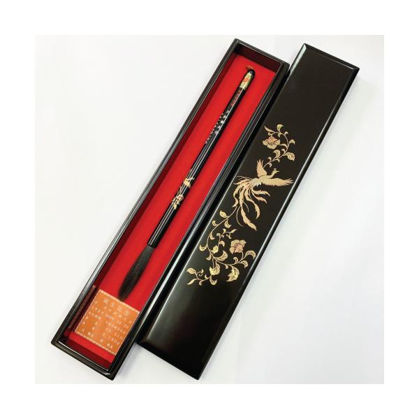 伝統工芸士が心を込めておつくりいたします。一生の思い出にいかがですか？幸福を呼ぶと言われている鳳凰の蒔絵を施しております。※お送り頂きました髪の毛の量に合った軸をはめております。●塗箱サイズ　395×75×45mm●お名前・生年月日・出生時...