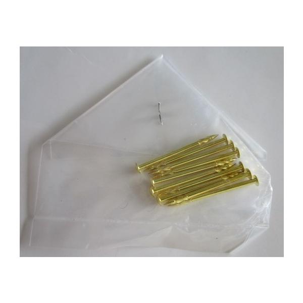 【 セル板の打ち変え用釘 】メーカー：不明パチンコの打ち変え用の真鍮釘×１０本セットこの商品は ( 新品/未使用/未開封 ) となっております。店舗・倉庫の整理で出て来た商品です。弊社は、パチンコ台を扱っていませんので詳しい事は分かりません...