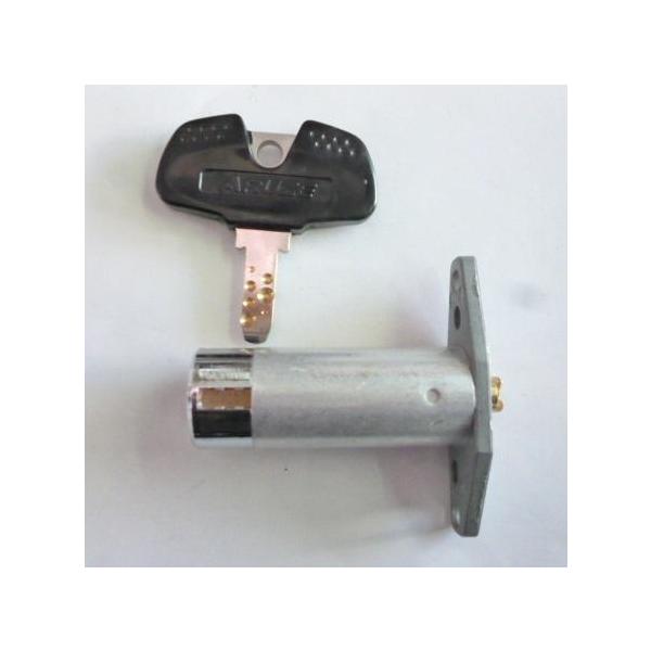 【パチスロ実機のシリンダー】メーカー：アルゼ系鍵番号：AS10 (カム無し/長さ：50mm)「ご注意」シリンダーに、テープ跡や機種名等のメモが書いてある事も御座います。取り付けは、ビス２本で簡単に作業が出来ます。対応機種の一例【対応機種は不...