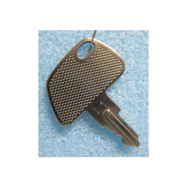 ※※ 鍵番号：L1番(純正)　設定キー　サミー/Sammy　パチスロ実機用【鍵,かぎ,カギ】(参考画像)6　スパイダーマン2 リングにかけろ