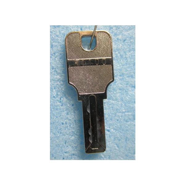 鍵番号：R1100番 純正設定キー 対応機種：新造人間キャシャーン,2027