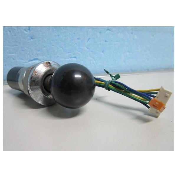 【パチスロ実機：交換用スタートレバー】メーカー：サミー・ロデオ・アリストクラート対応機種：獣王・サラリーマン金太郎・ネコde小判・等　( 参考の画像 )上記の筐体対応のスタートレバーです。サミー純正ではございません。その為、配線加工がしてあ...