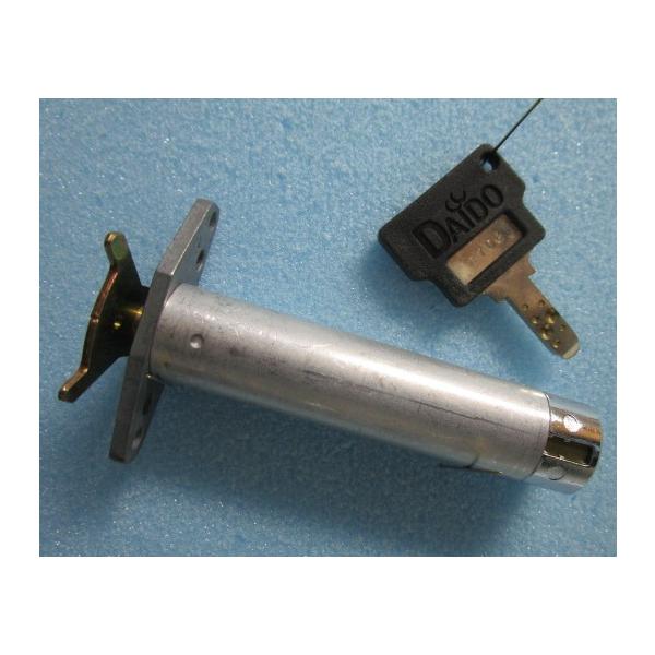 【パチスロ実機のシリンダー】メーカー：ダイドー/三共鍵番号：1706(カム付き)「ご注意」シリンダーに、テープ跡や機種名等のメモが書いてある事も御座います。取り付けは、ビス２本で簡単に作業が出来ます。対応機種の一例【ボンバーパワフル・大ヤマ...