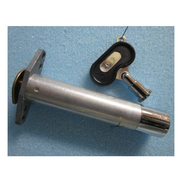 【パチスロ実機のシリンダー】メーカー：北電子鍵番号：019　(カムは付いておりません)【対応機種は不明】です。「ご注意」シリンダーに、テープ跡や機種名等のメモが書いてある事も御座います。取り付けは、ビス２本で簡単に作業が出来ます。シリンダー...