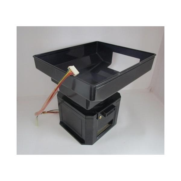 【パチスロ実機のホッパー】メーカー：ネット【 対処機種 】中古/動作チェック済み４号機：リオデカーニバル・スーパーブラックジャック・十字架・十字架６００式・等・(スーパーブラックジャックで・で動作チェック済み)・純正の２５パイ用ホッパーです...