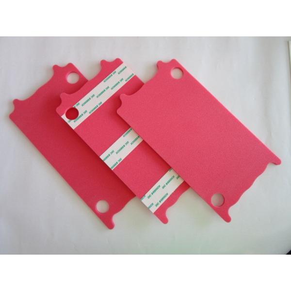 【＄箱用の消音マット】「商品名」＄箱用の消音マット×３枚セットサイズ：長さ/約２７５ミリ×幅/約１４０ミリ×暑さ/約５ミリ裏面には、取り付け用の両面テープ付きですので剥がすだけで簡単に取り付けが出来ます。文字数制限がある為、以降はパソコンで...