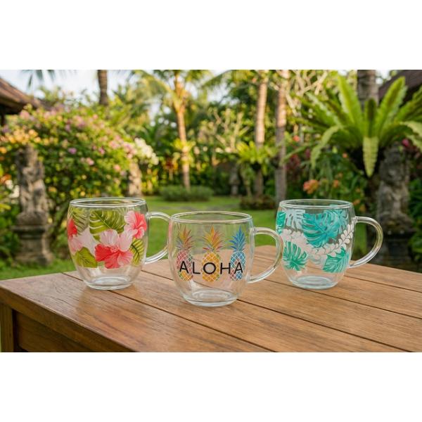 2重ガラス仕様で結露しにくい、熱くなりにくいハワイアングラスです☆ガラスが二重構造になっており、内側と外側のガラスの間に空気の層ができることで断熱効果を発揮します。この構造により、飲み物の温度が外に伝わりにくく、温かい飲み物は熱くなりすぎず...