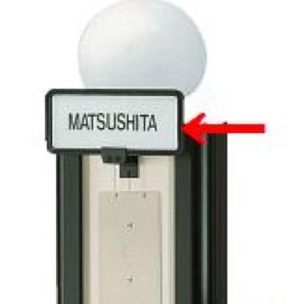 送料込み パナソニック エクステリア ポスト部品 表札板エントランスポール9型表札板外周ゴム 品番：CT090005表札枠ゴムのみ(アルファベットシールはついておりません。)<材質>シリコンゴム対象本体品番CT09BK/DB/D...